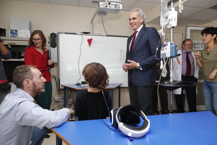 La Comunidad convierte en ‘estaciones lunares’ las habitaciones de aislamiento de Hemato-Oncología Pediátrica del Hospital La Paz