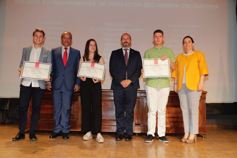 Rollán reconoce el esfuerzo y el talento de los mejores alumnos de ESO, Bachillerato, FP y Enseñanzas Artísticas