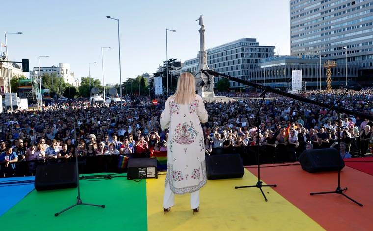 Cifuentes destaca el compromiso con la libertad