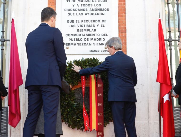 Los madrileños rinden homenaje a las víctimas del 11-M en el 15º aniversario de los atentados