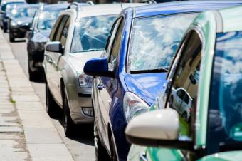 La crisis económica obliga al sector automovilístico a lanzar un grito de socorro