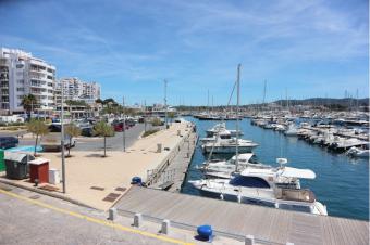 Alquiler de barcos en Ibiza: Una experiencia única en el Mediterráneo