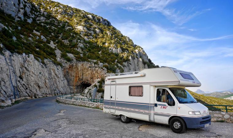 Afane recomienda revisar los neumáticos para viajar seguro con la ola de calor