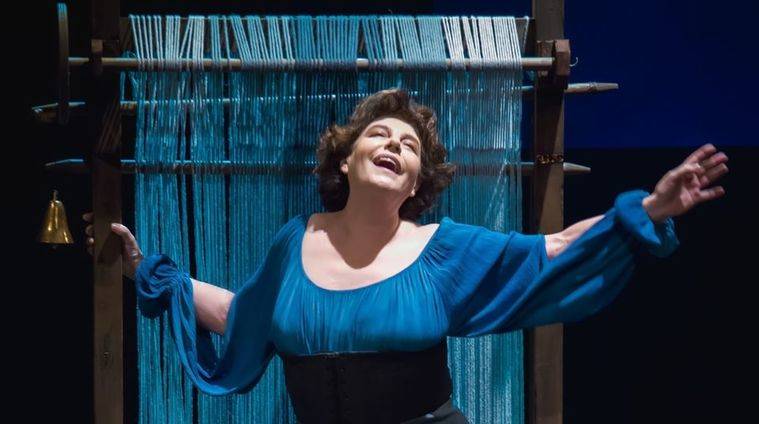 La Celestina revive en la piel de Charo López.