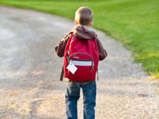 Niños y dolor de espalda, no sólo es cuestión de mochilas