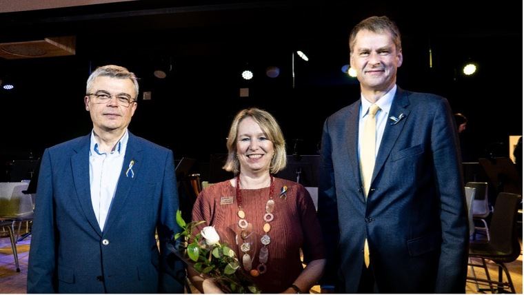 De izquierda a derecha: Sergei Pohoreltsev, embajador de Ucrania en España, Joanne Brindle, directora de Primaria del British Council School y Hugh Elliot, embajador de Reino Unido en España.
