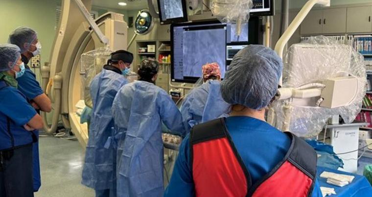 El Hospital Clínico San Carlos emplea ultrasonidos para el tratamiento de la hipertensión arterial resistente