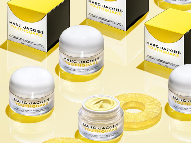 Marc Jacobs presenta su línea skincare lanzando su nueva crema Youthquake