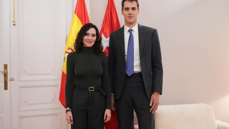 Díaz Ayuso impulsa proyectos de IA con la startup Mistral en Madrid