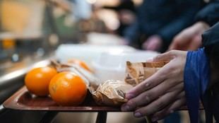 Récord de beneficiarios en becas comedor en Madrid con 20.000 alumnos más