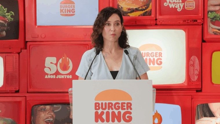 Díaz Ayuso conmemora medio siglo de Burger King en España y resalta el cambio de Madrid