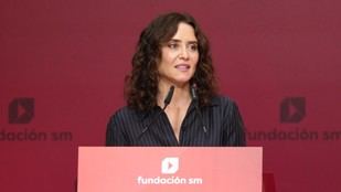 Díaz Ayuso destaca la importancia de la lectura en la educación digital
