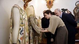 Díaz Ayuso inaugura la Semana Santa en Campo Real con una visita a la procesión del Viernes de Dolores