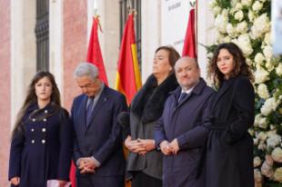 Díaz Ayuso recuerda a las víctimas en el 20º aniversario del 11-M: “Nada ni nadie pueden condicionar nuestro camino por la amenaza, el miedo o el chantaje”