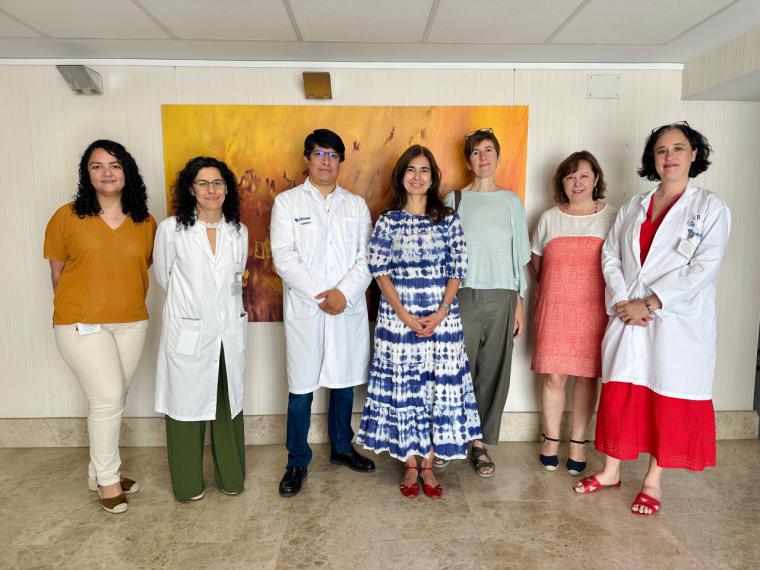 Del lienzo al corazón: Ana Ruiz expone en el Hospital Universitario Vithas Madrid Aravaca para acompañar a pacientes y profesionales