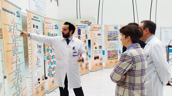 Exposición sobre implantes cocleares en el Hospital Puerta de Hierro