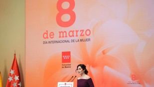 Díaz Ayuso premia a mujeres destacadas en el Día Internacional de la Mujer
