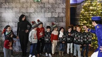 Navidad en Sol: Díaz Ayuso presenta una experiencia sensorial y el Bosque de los Deseos