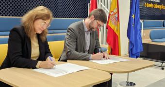 Acuerdo entre la Comunidad de Madrid y la Fundación Randstad para ayudar a encontrar trabajo a personas con discapacidad