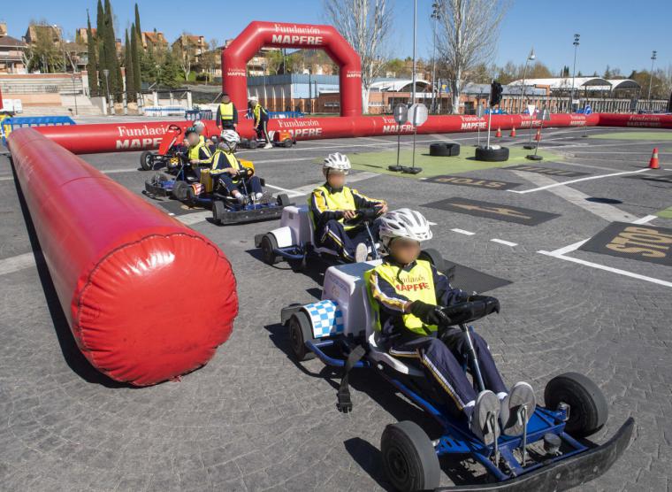 Alumnos de Pozuelo de Alarcón aprenden normas básicas de seguridad vial para prevenir accidentes de tráfico