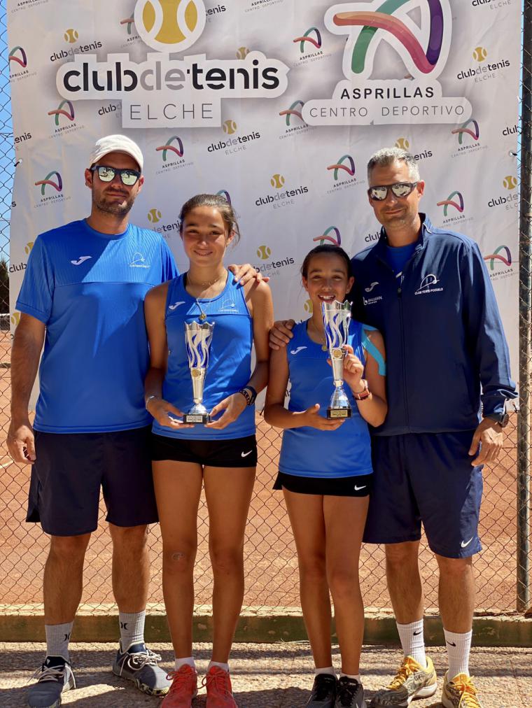 Dos jugadoras del Club de Tenis Pozuelo triunfan en el torneo nacional del Club Asprillas de Elche
