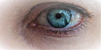 Los oftalmólogos advierten de las enfermedades del viajero que afectan a la salud ocular