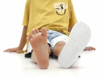 La marca que transforma la manera de calzar a la infancia (y a sus familias)
 