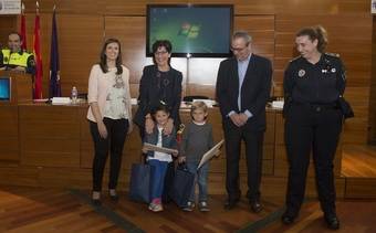 Pozuelo entrega los premios de los concursos de educación y seguridad vial a los escolares