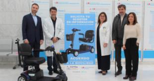 El Hospital Puerta de Hierro ofrece vehículos a los pacientes con movilidad reducida para facilitarles el desplazamiento