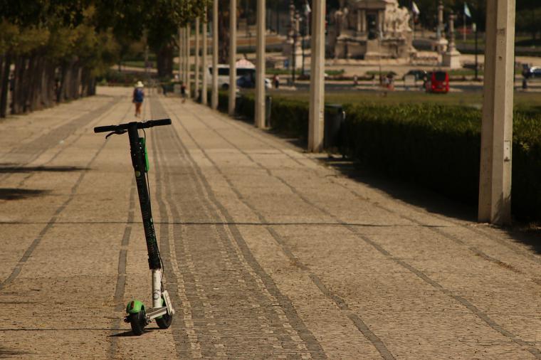 Madrid revoca las autorizaciones de patinetes de alquiler y ya no podrán circular por sus calles
