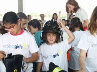 Inspiring Girls acerca las disciplinas STEM a más de 63.400 niñas en España