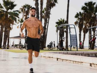 La rutina skincare del deportista: cómo proteger la piel del sol y del sudor