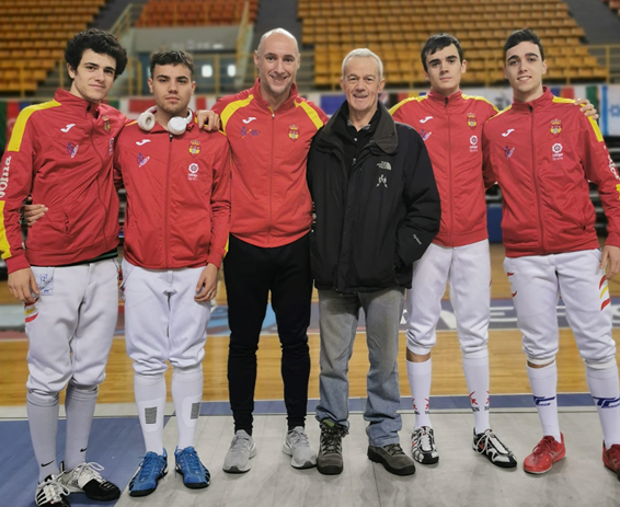 Javier Gormaz llega al top 16 en la Copa del Mundo sub-20 de esgrima en Heraklion en individual y por equipos