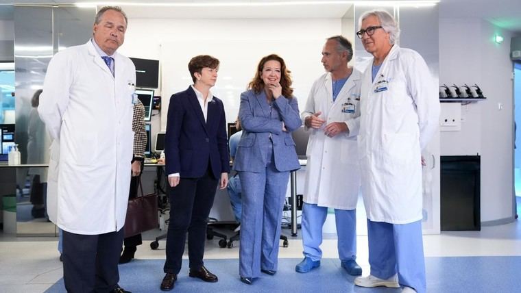 Inauguran sala innovadora sin radiación en hospital de Madrid para cardiología