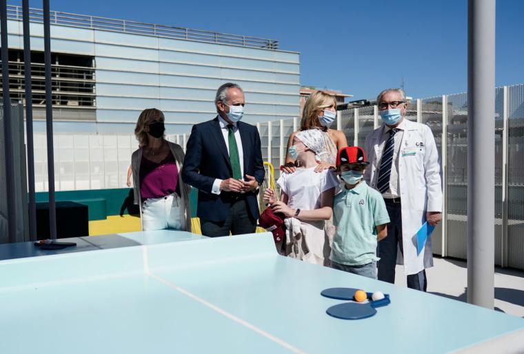 Se crea en la azotea del Hospital público Gregorio Marañón un jardín de recreo para los niños ingresados