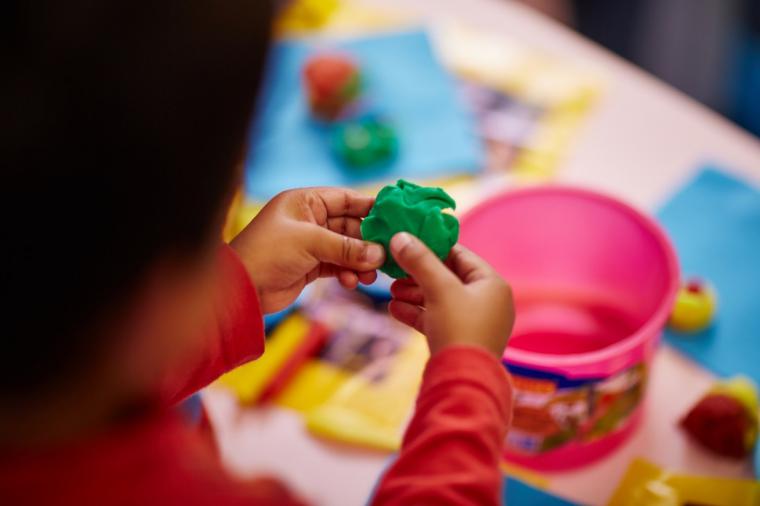 El British Council y la ONCE lanzan un campamento de inglés inclusivo para niños con discapacidad visual