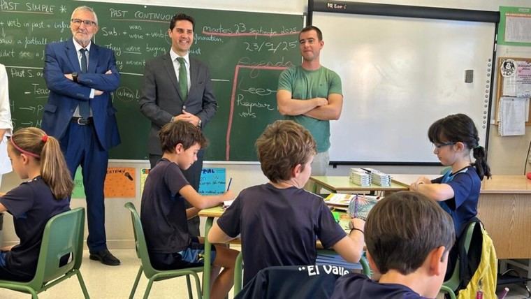 La Comunidad de Madrid prohíbe el uso individual de dispositivos digitales en colegios públicos