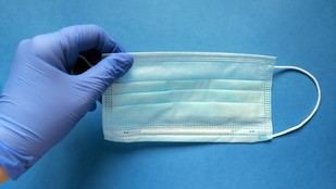 Madrid invertirá 109 millones en guantes para sanitarios