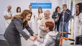 Madrid incorpora un exoesqueleto robótico para terapias de ELA