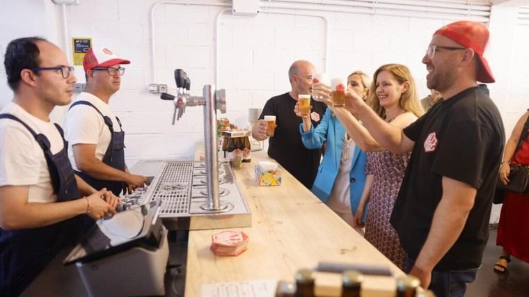 Inauguran la primera cerveza en España elaborada por personas con discapacidad intelectual