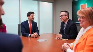 Visita del consejero de Educación de Madrid a la University of Miami