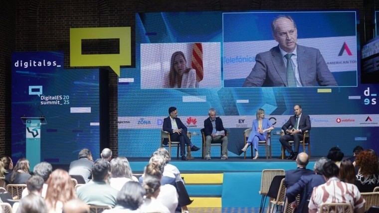 Madrid presenta su plan para una administración digital en el DigitalES Summit 2025