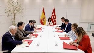 Acuerdo para financiar la jubilación parcial de docentes en Madrid