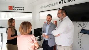 Más de 6.700 madrileños atendidos por Oficinas Móviles en seis meses