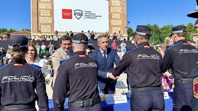 La Comunidad de Madrid suma 620 nuevos policías locales en un año