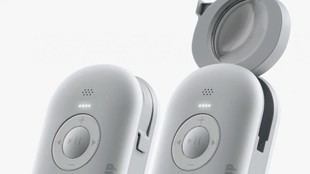 La Comunidad de Madrid mejora la accesibilidad en bibliotecas con lupas inteligentes