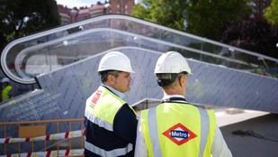 Nuevas escaleras mecánicas mejorarán el acceso en la estación de Metro de Estrella