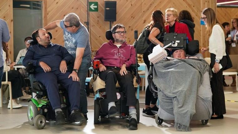 Madrid destina 2 millones para dispositivos de comunicación para pacientes con ELA