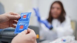 Aumento significativo de mesas informativas sobre salud sexual en el Orgullo 2025