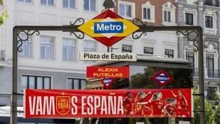 Campaña de apoyo a la Selección Femenina en el Metro de Madrid